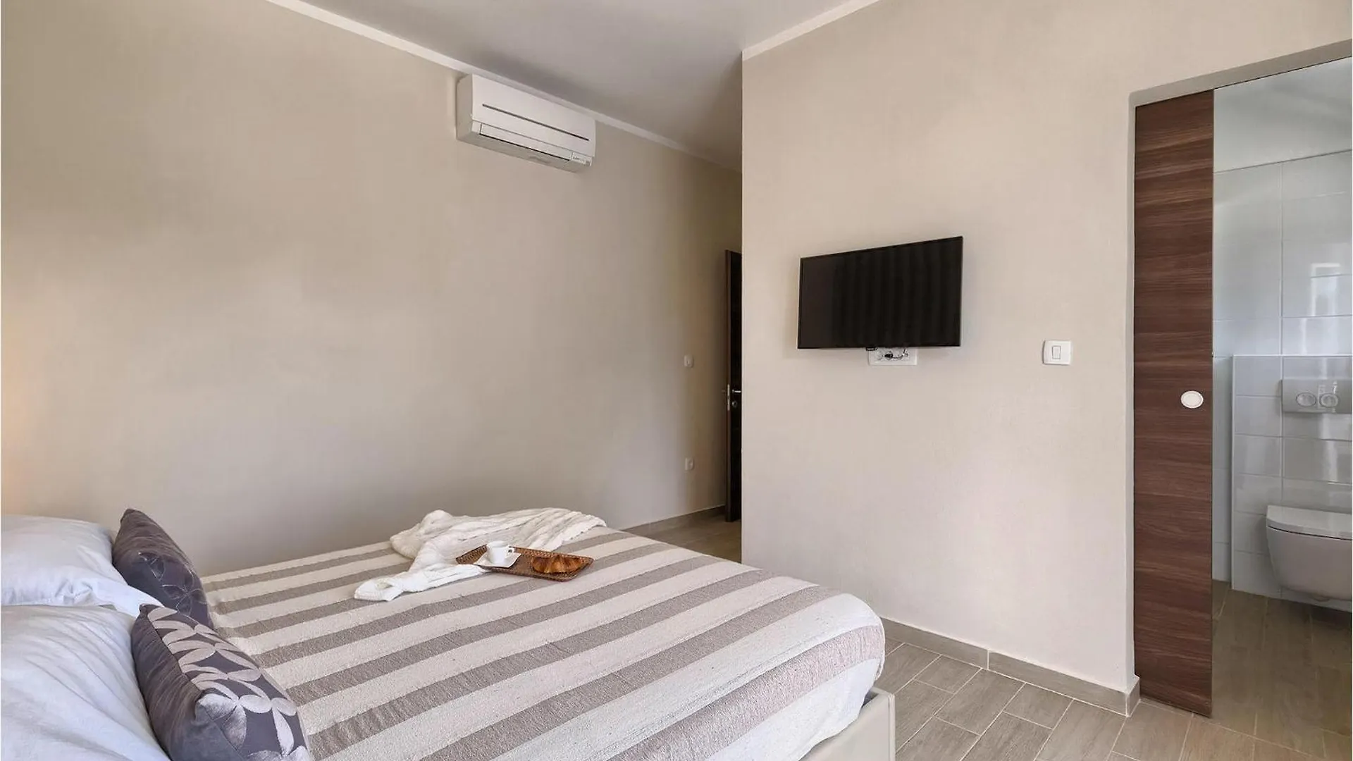 Villa Tireli Krsan 0*,