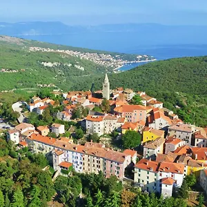 Apartament Nela, Kršan